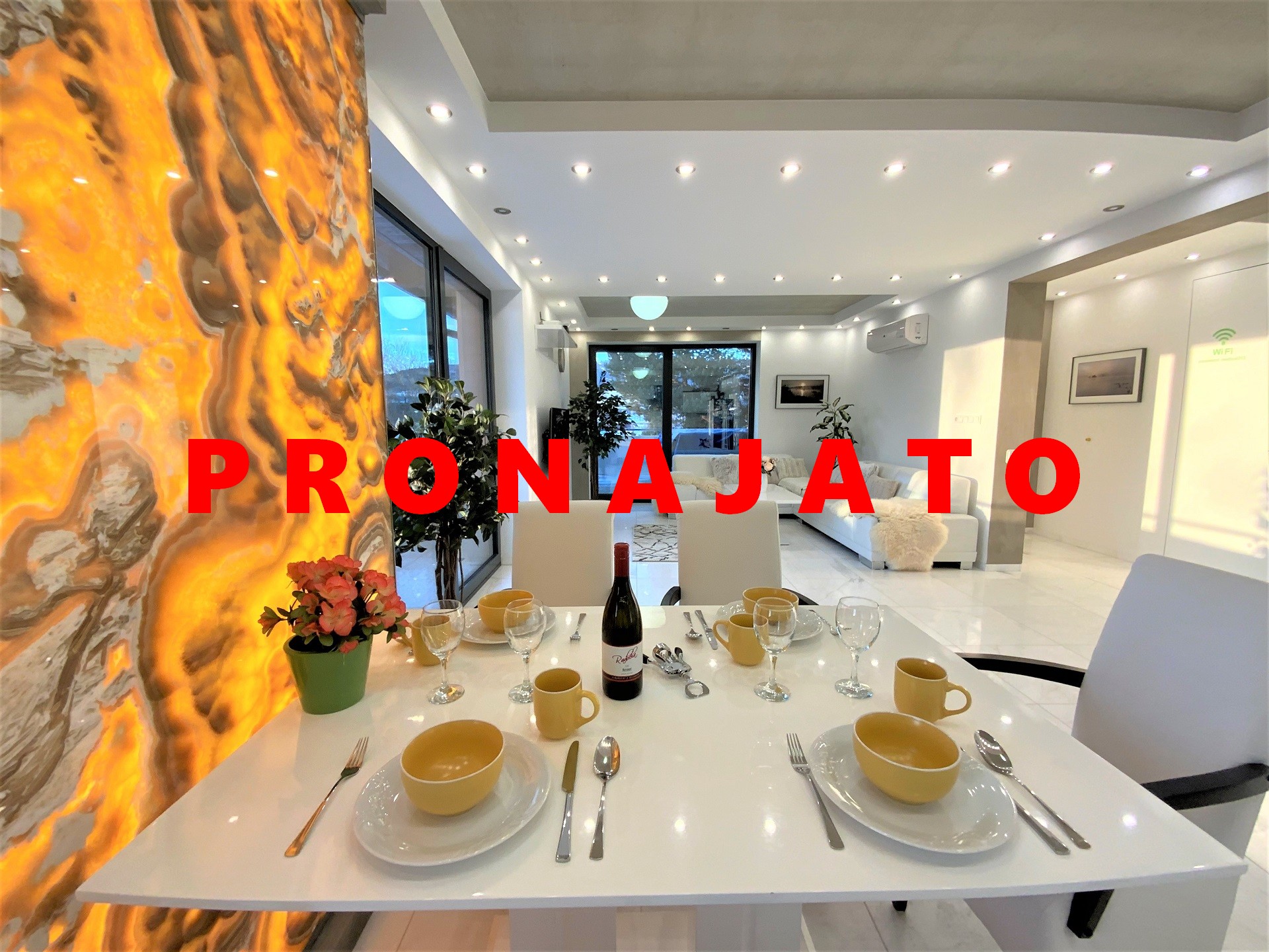 DLOUHODOBÝ pronájem luxusního Apartmánu 3kk ONYX, 87 m² + 15 m2 terasa - Lipno nad Vltavou