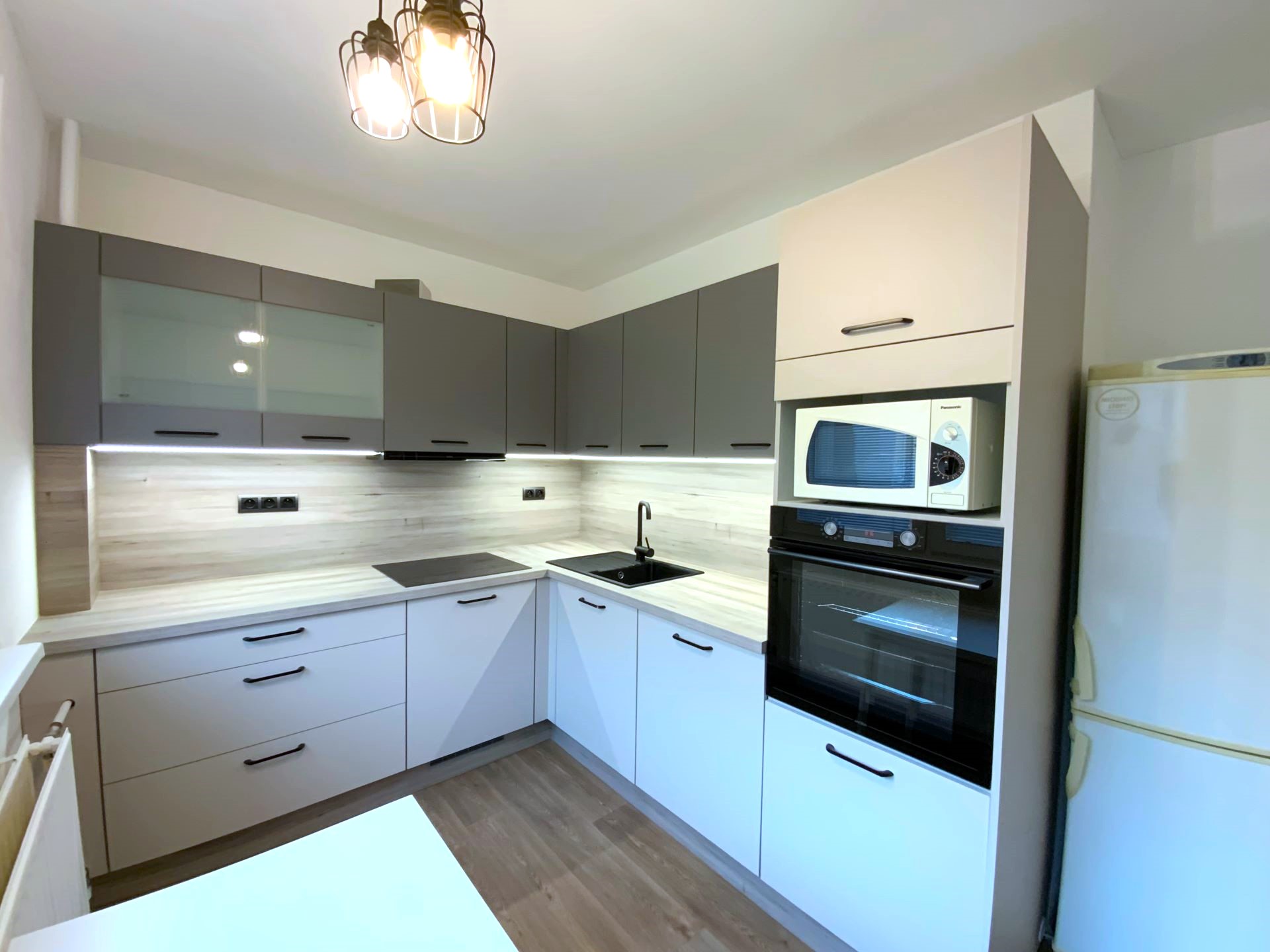 PRONÁJEM bytu 3+1, 70 m2, Nezvalova, Liberec - Starý Harcov